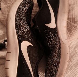 Nike flex contac shoes